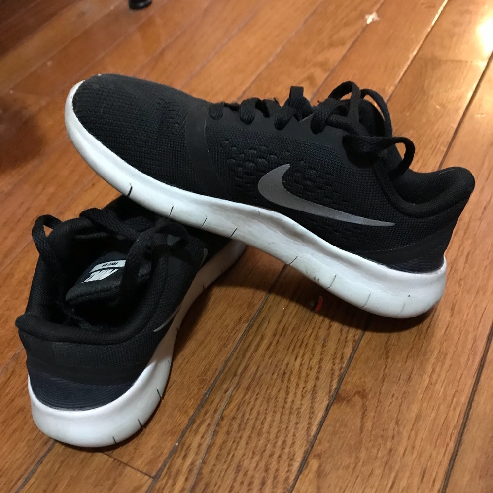 Toddler kids nike sneakers